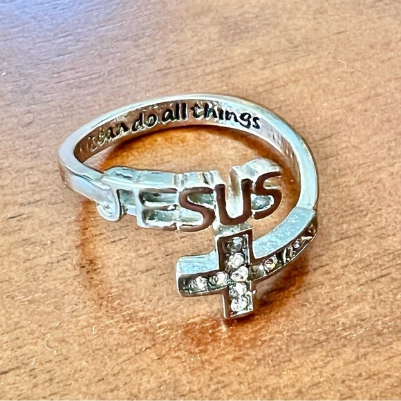 Silver Jesus and Rhinestone Cross Ring - Picture 3 of 4
